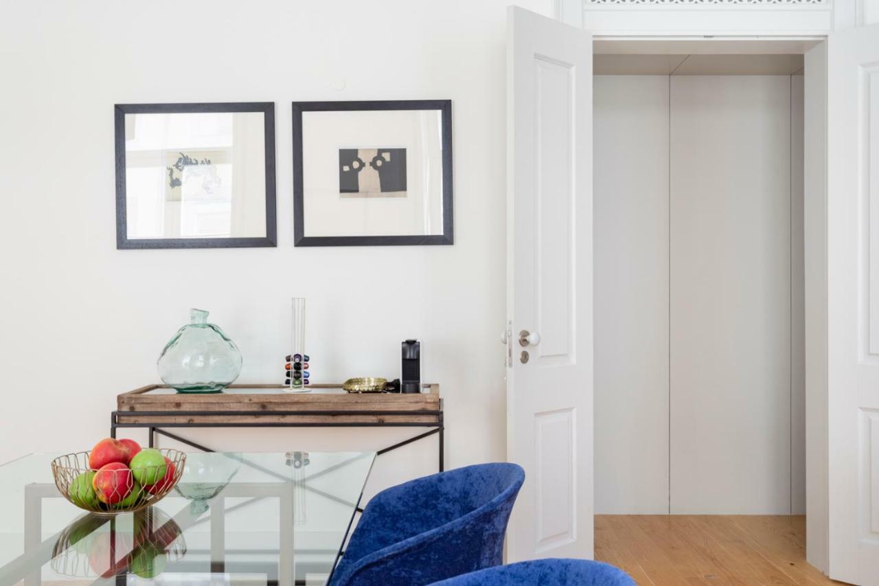 Ferienwohnung Joivy Splendid Flats Near Santa Justa Lift Lissabon Exterior foto