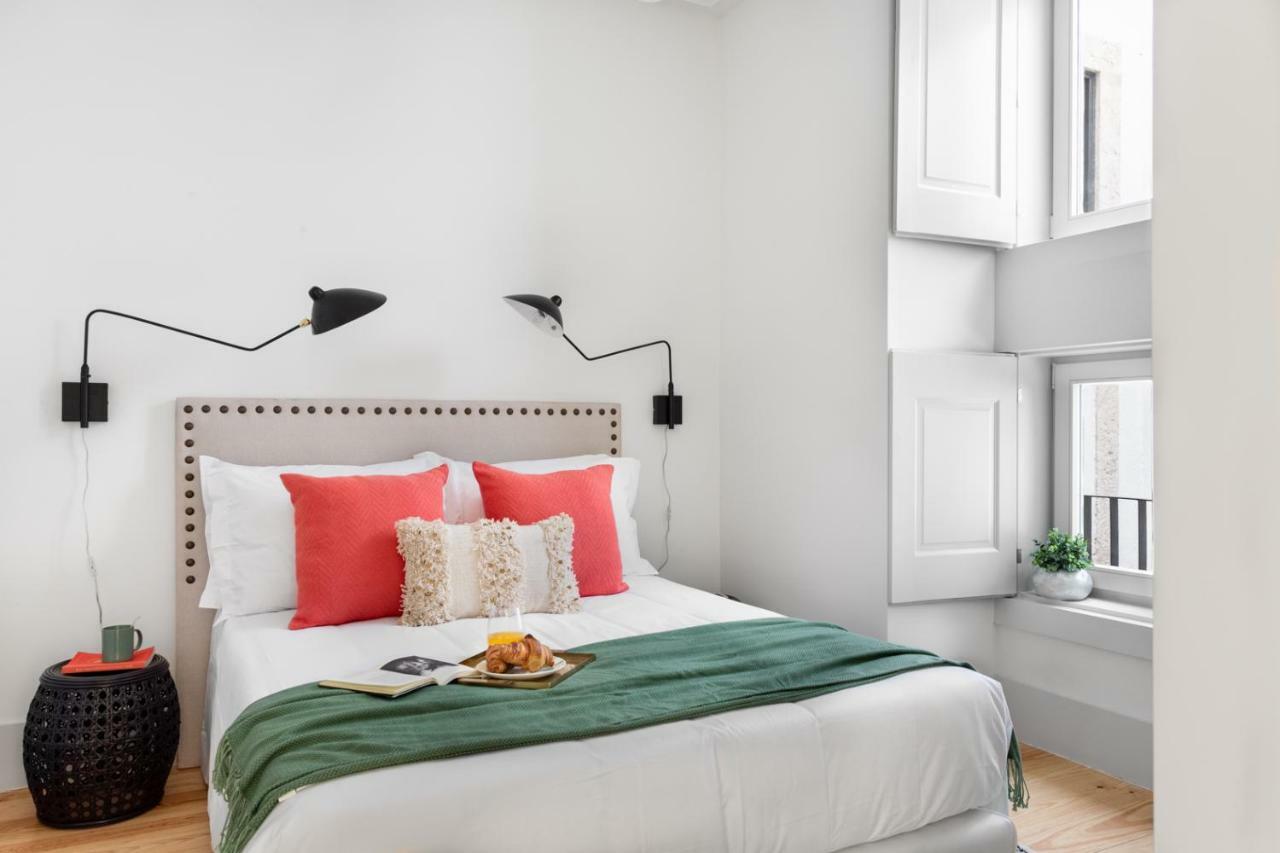 Ferienwohnung Joivy Splendid Flats Near Santa Justa Lift Lissabon Exterior foto